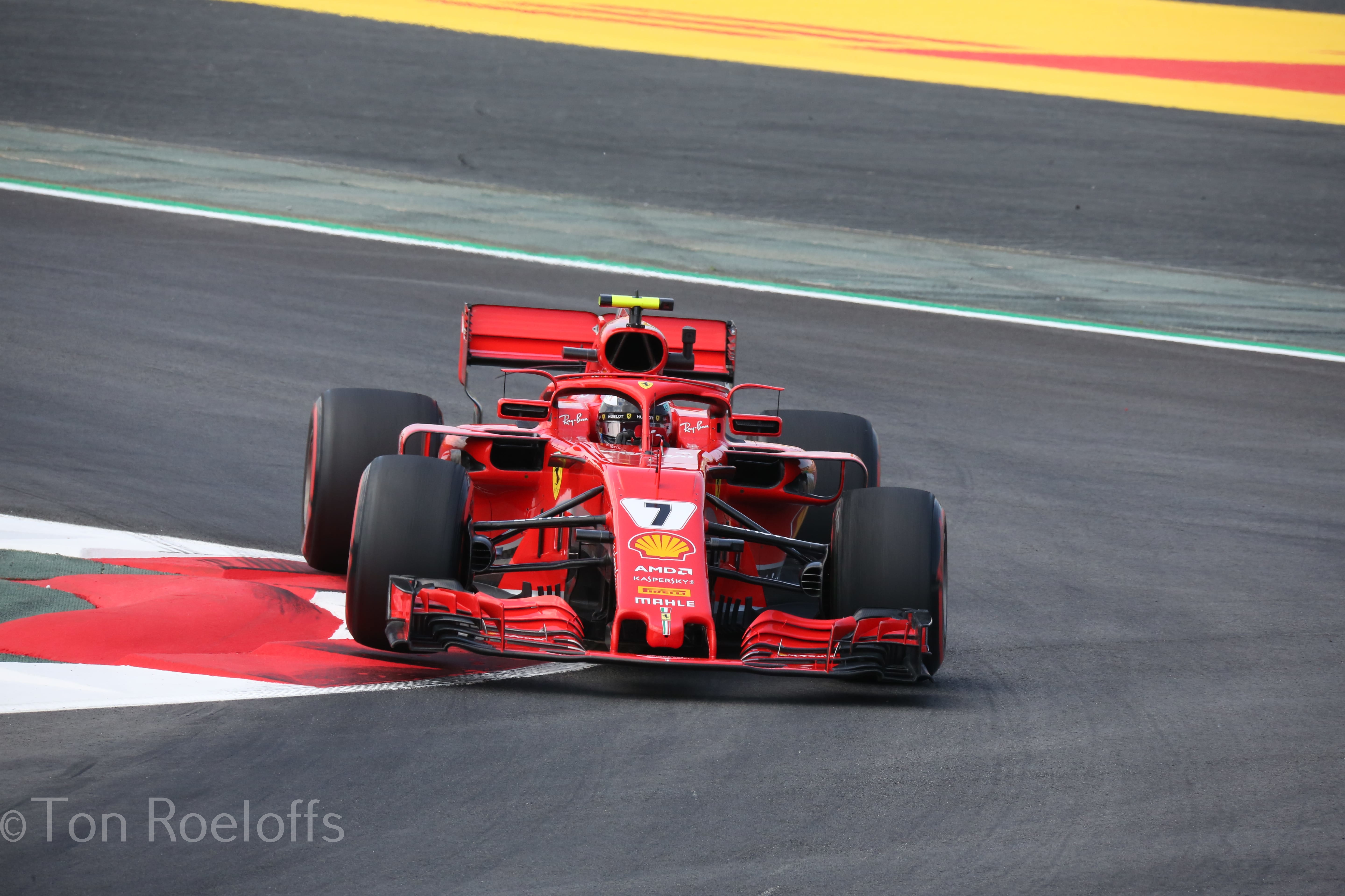 Vettel verremt zich